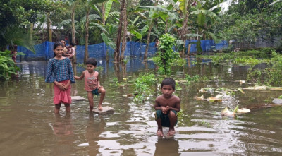 তিস্তাপাড়ে বন্যা, লালমনিরহাটে লাখো মানুষ পানিবন্দি